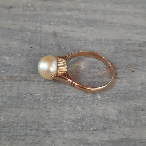 Vintage 18K Yellow Gold Custom Made Cultured Pearl Ring - Picture 4 of 16